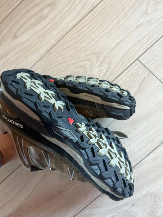 Salomon marime 40