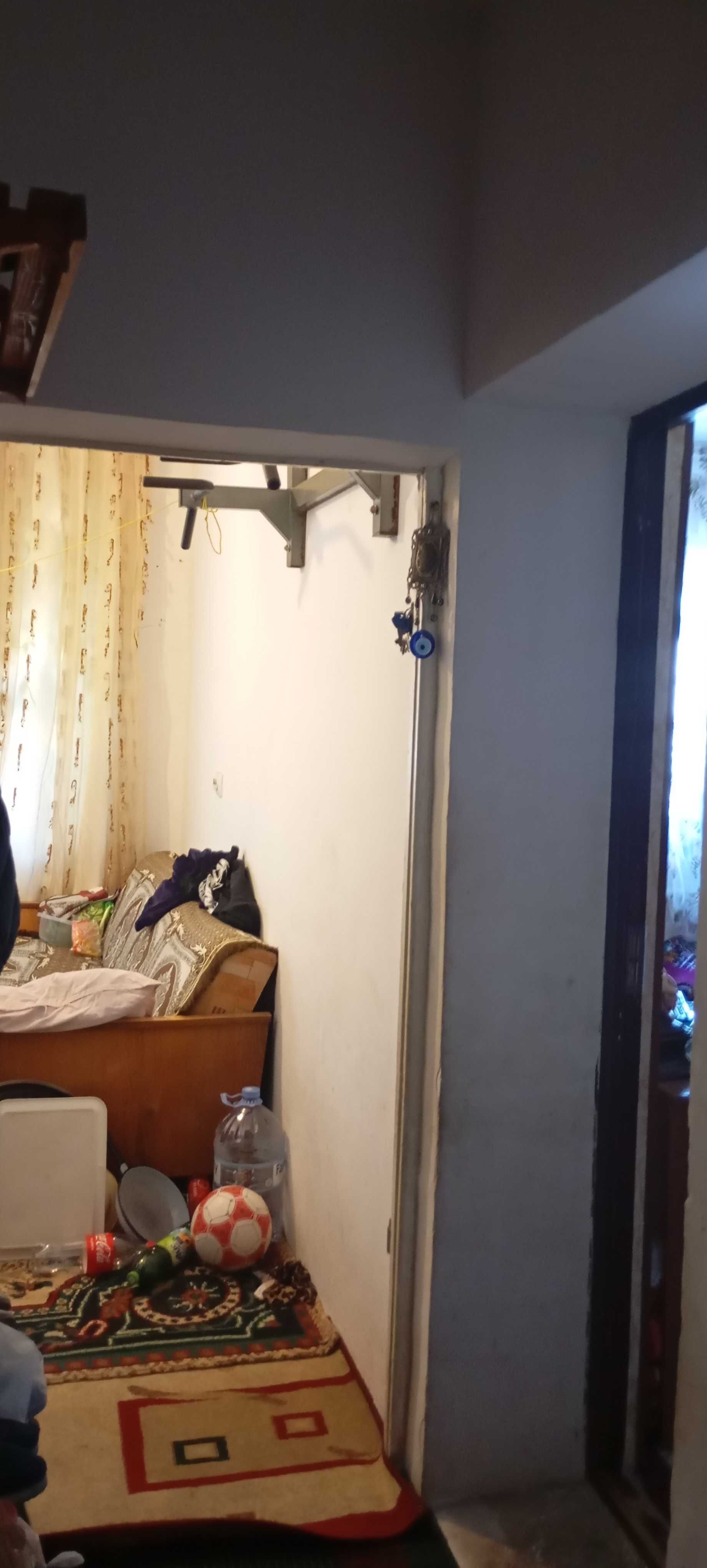 Uy sotiladi , 2 Xona 1-etash  , 9mk , yoʻlni yuzi