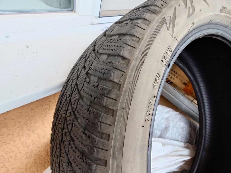 Anvelope Iarna Bridgestone DOT2021 245/45/R18
