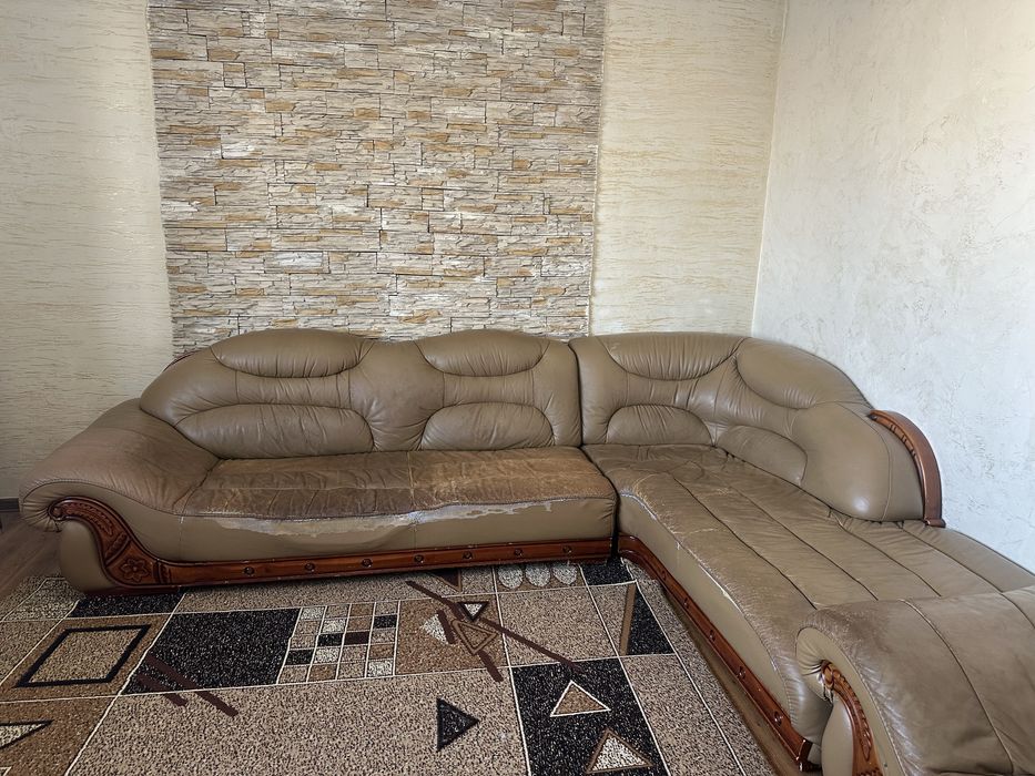 Продам угловой диван (состояние б/у)