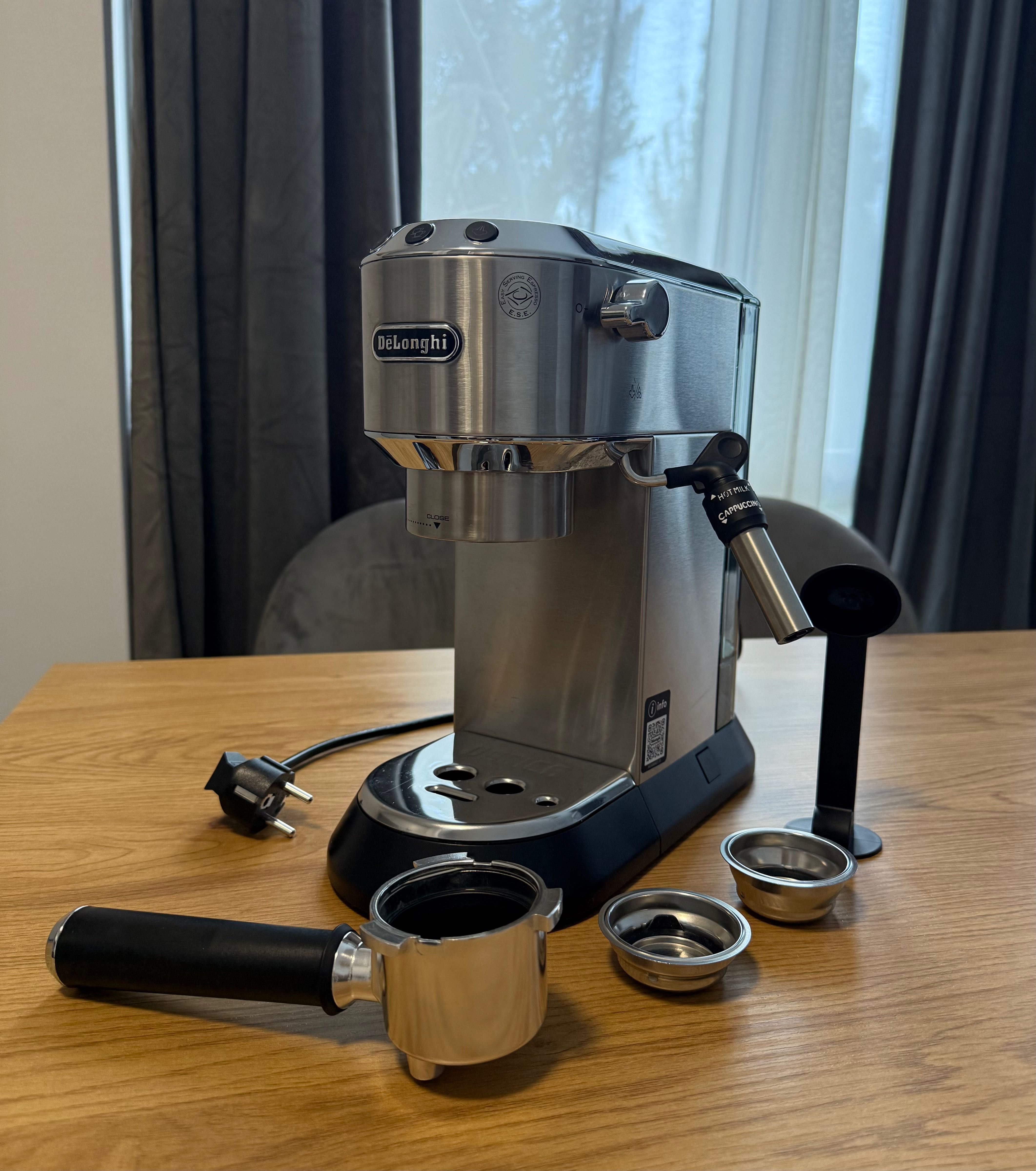 Нова кафемашина Delonghi