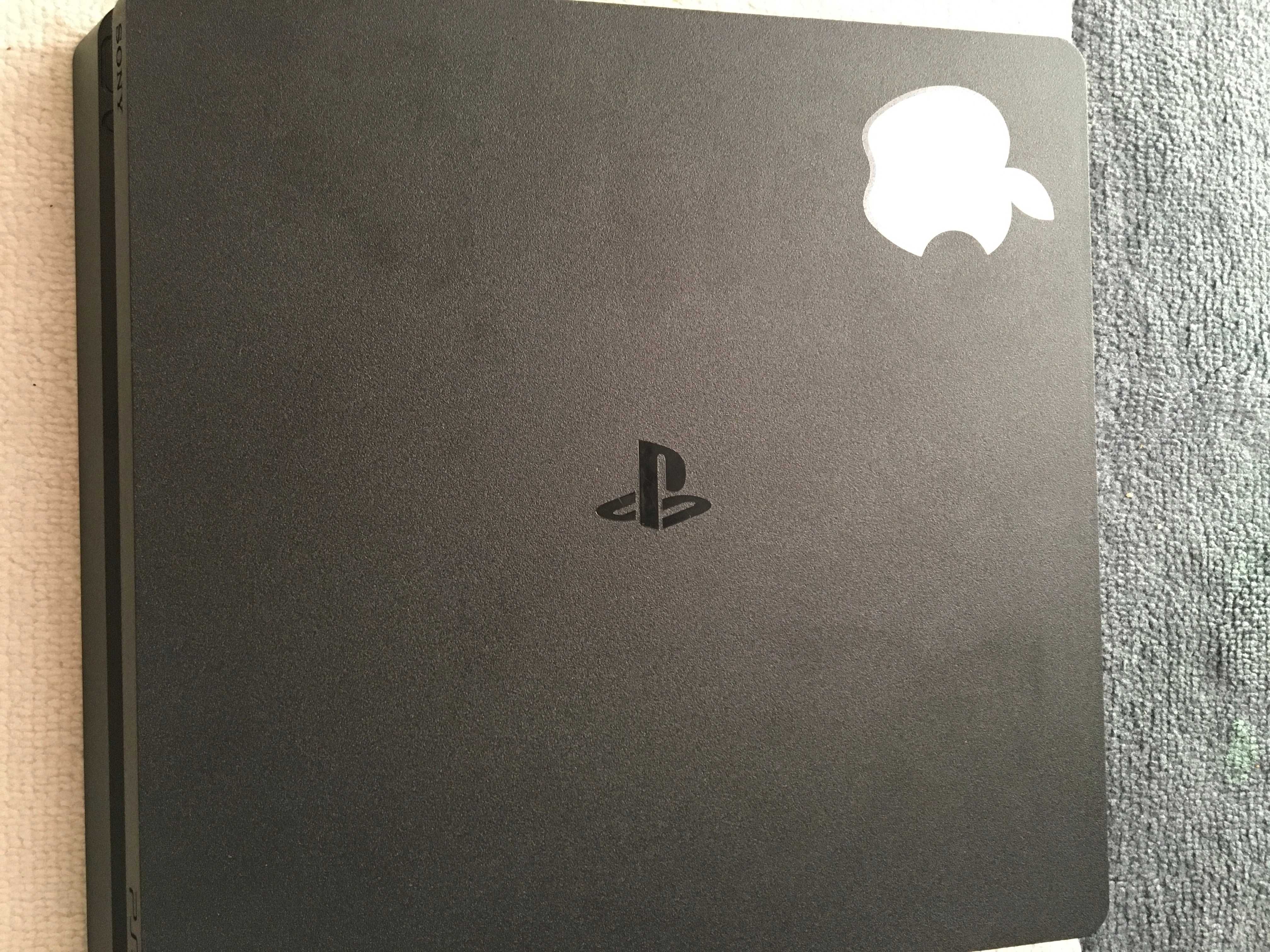 PS 4 slim, defect