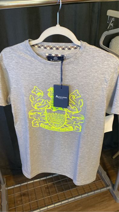 Ново яке ветровка в размер С