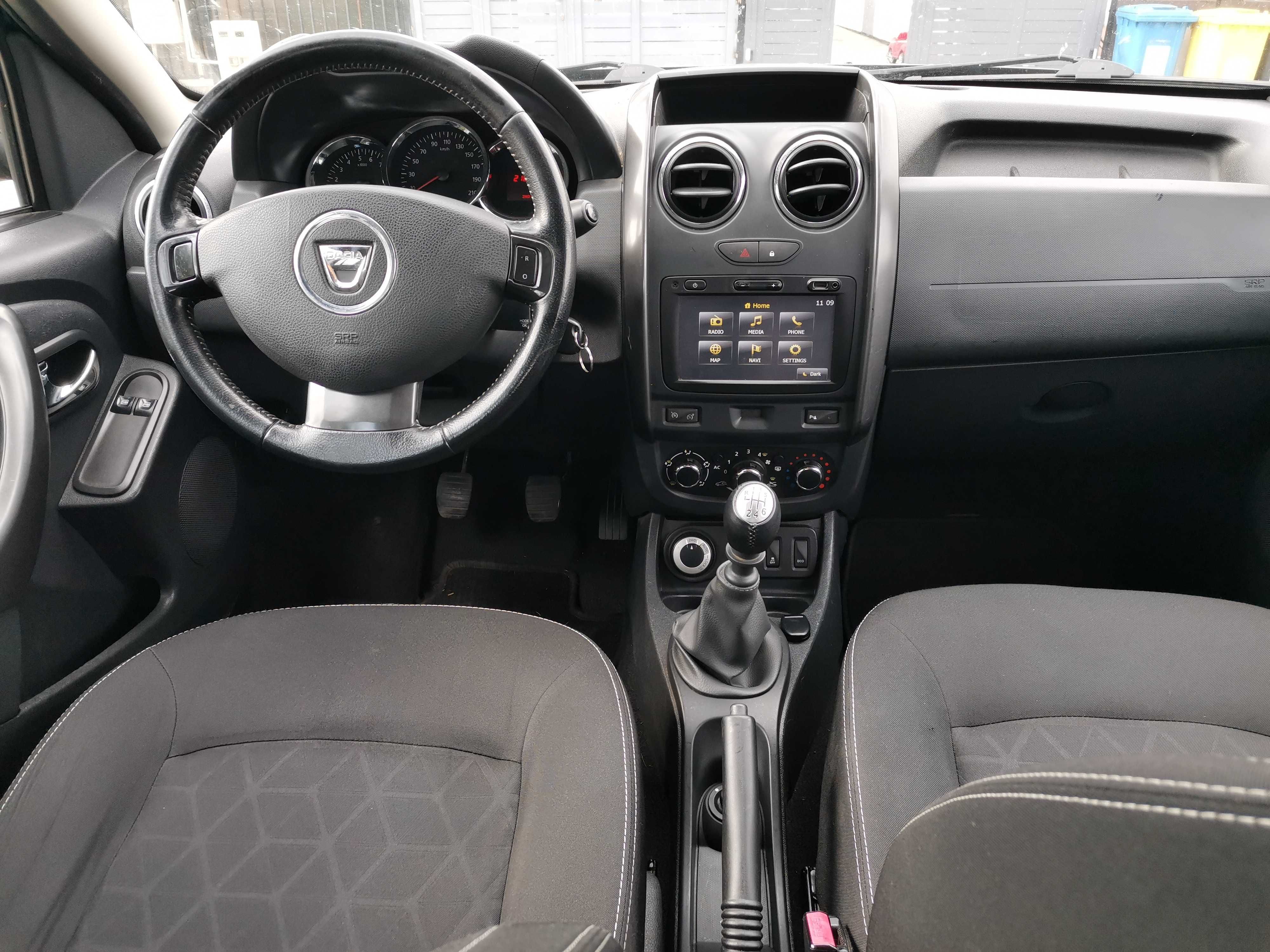 Dacia Duster 2015, 4x4, 1.5 Dci-110 cp, navigatie