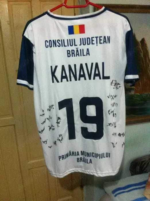 Tricou cu autografe Handbal Fete Braila -Banii merg la un baiat bolnav