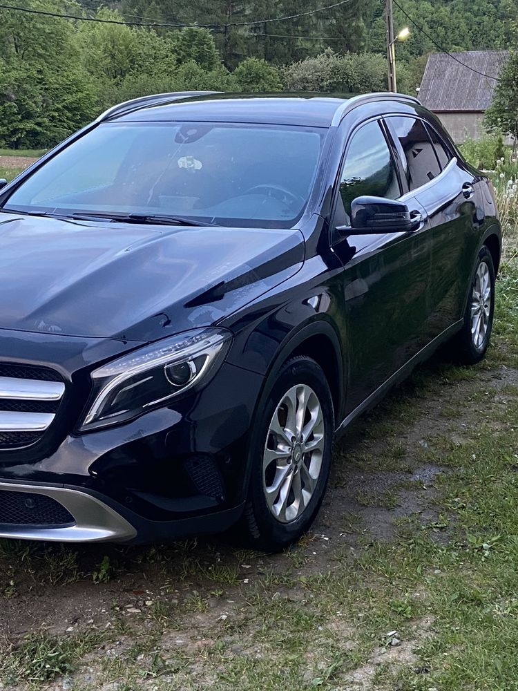 Vand sau schimb Mercedes GLA 220. 4.matic  Pret 16.500 €