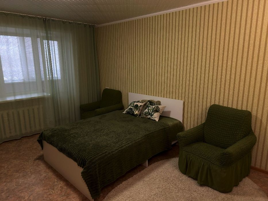 Посуточно сдается 1я квартира в центре, р-н Революция.