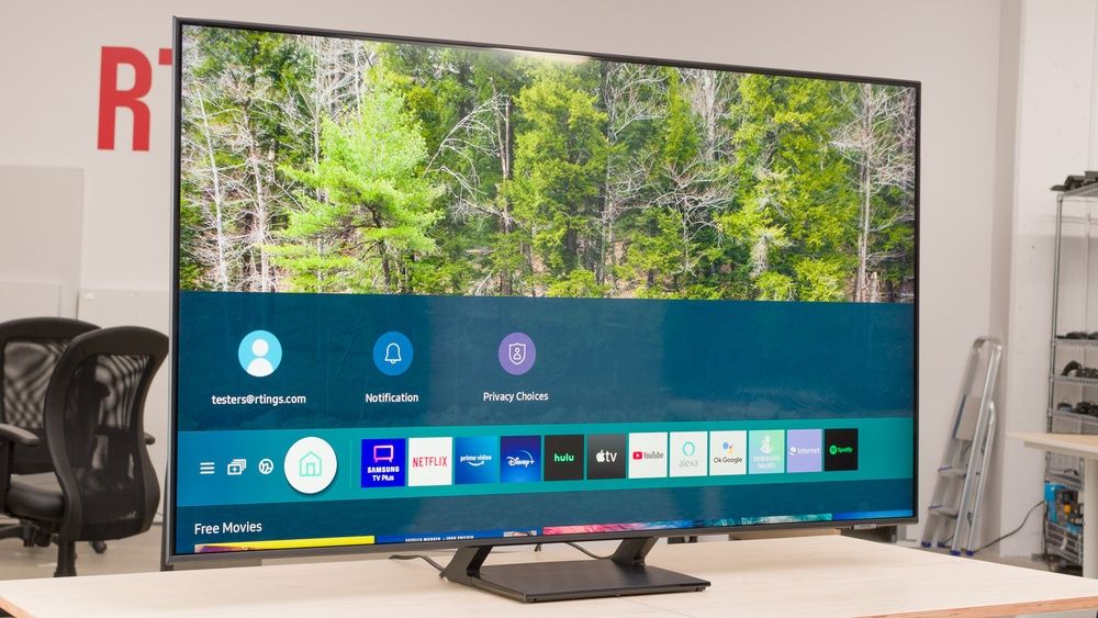 Телевизор QLED Samsung QE-55Q70D 55" (2024) Вьетнам 2 goda garantiya