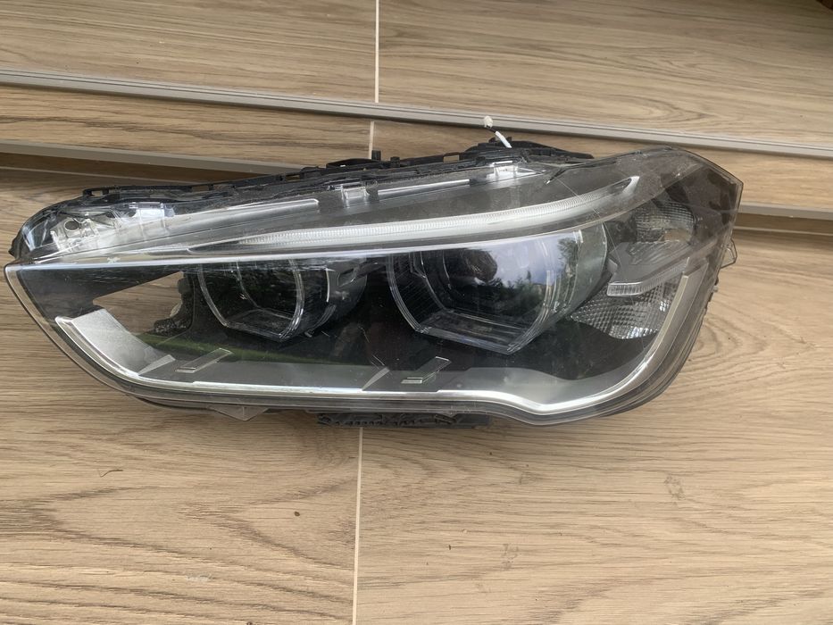 Far stanga Bmw X1 f48 LCI an 2015/2016/2017/2018
