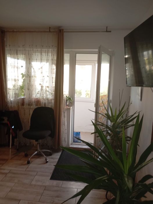 Garsoniera parter  pozitie excelenta!