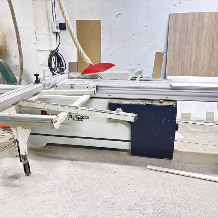 Продается фармаьно раскроечный станок