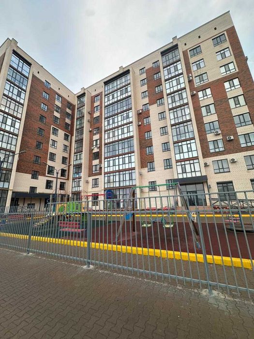 Продам 3 комн. квартиру в черновой отделке