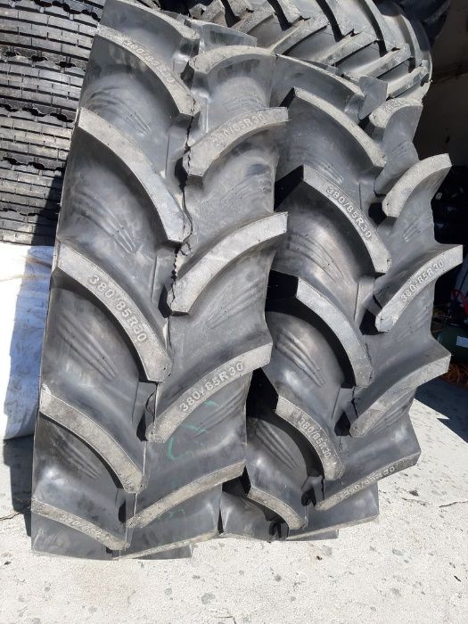 380/85R30 Cauciucuri noi agricole (14.9R30) Anvelope