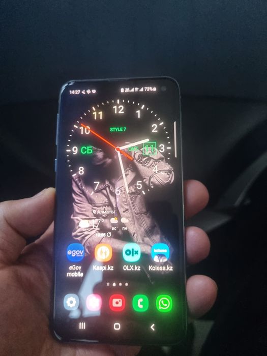 Samsung galaxy S 10e.  8/128