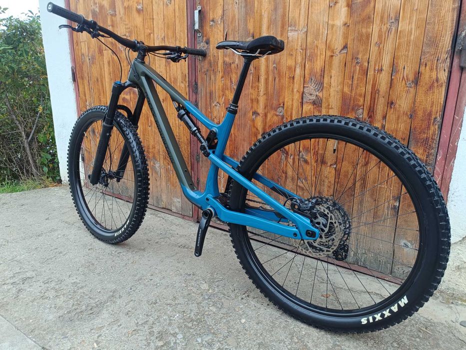 Rocky Mountain instinct 50 carbon 2023