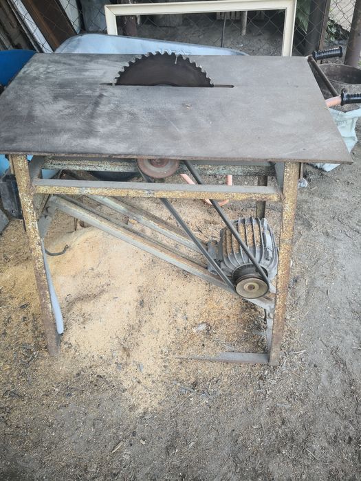 Продам циркулярную пилу