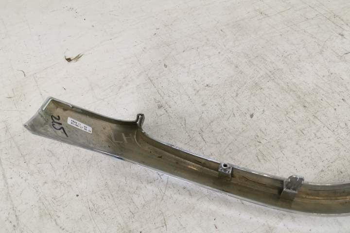 Ornament Crom Grila Centrala Stanga Original In Stare Buna Mazda  3 BM