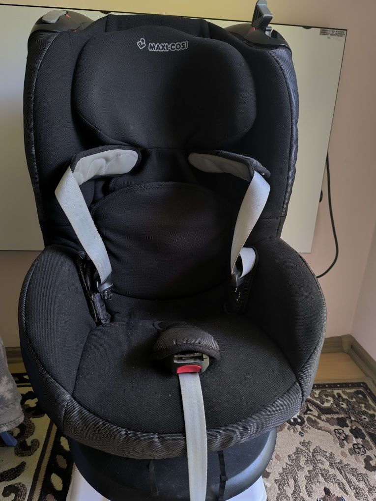 Детското столче за кола MAXI-COSI от 9-18 кг.