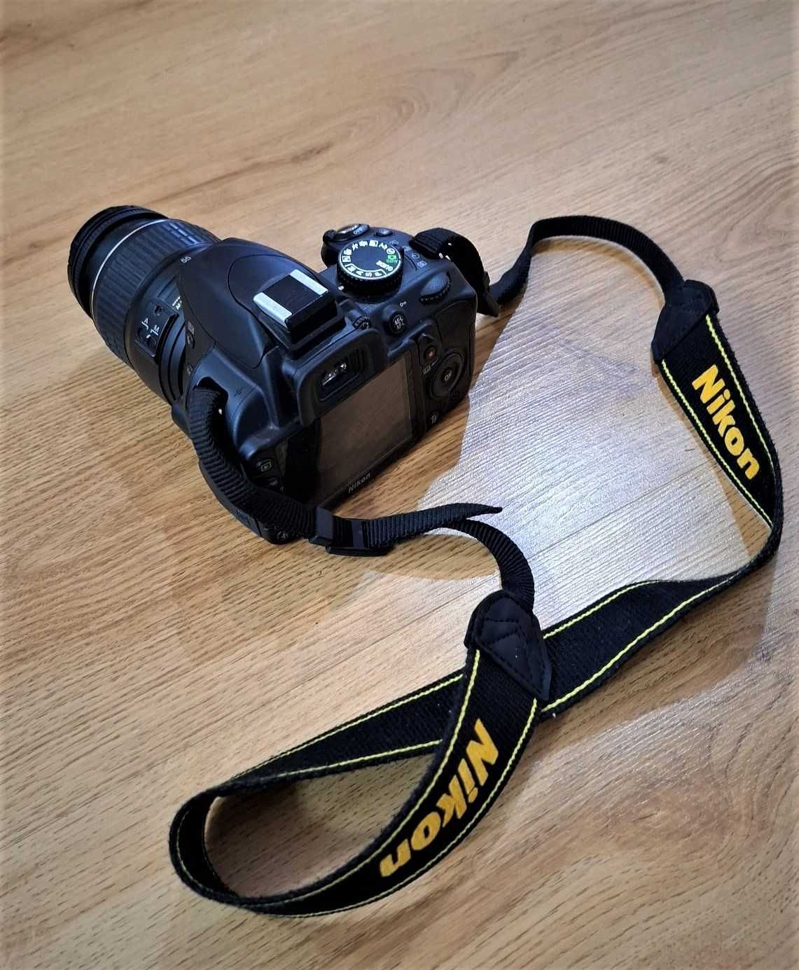 Nikon D3100 + obiectiv 18-55mm – stare excelentă – 465 lei