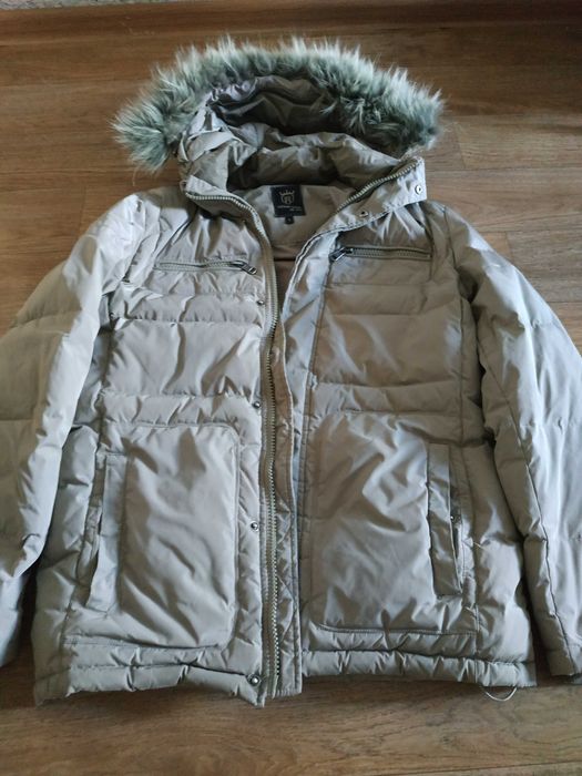 Продам зимнюю куртку