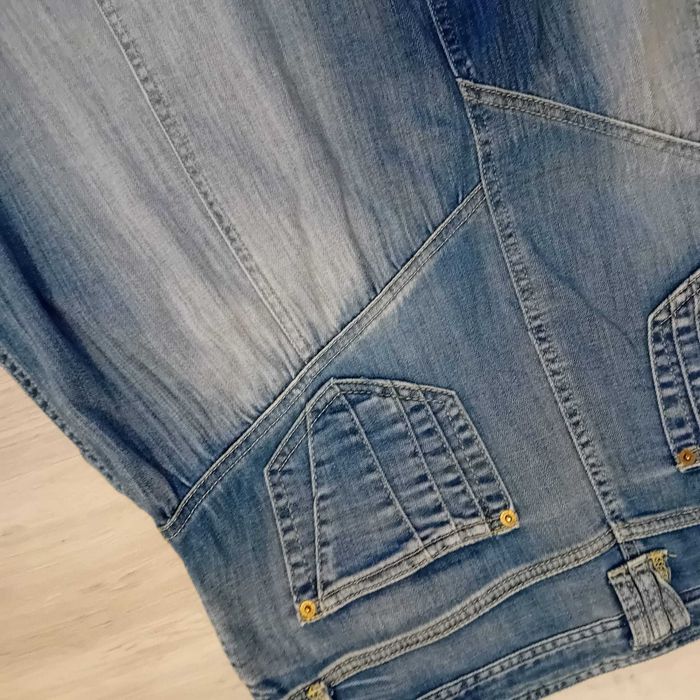 Fusta de blugi H&M  masura 40