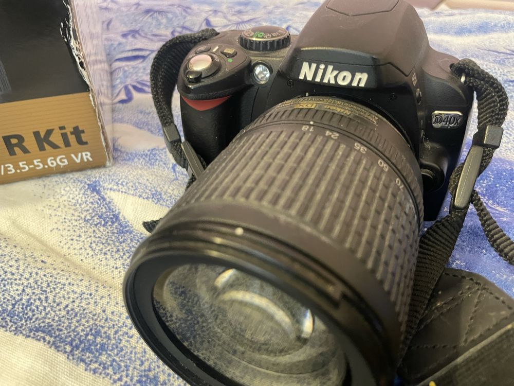 Nikon d3100,D40x фотоапарати