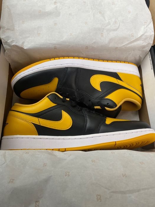 Jordan 1 low Black-Yellow Ochre