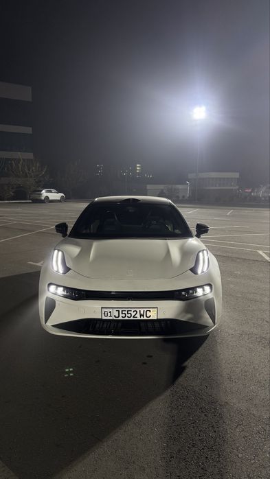 Zeekr 001 restayling You Z-sport