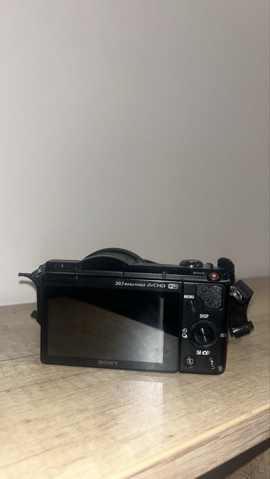 Фотоапарат Sony A5000 – като нов!