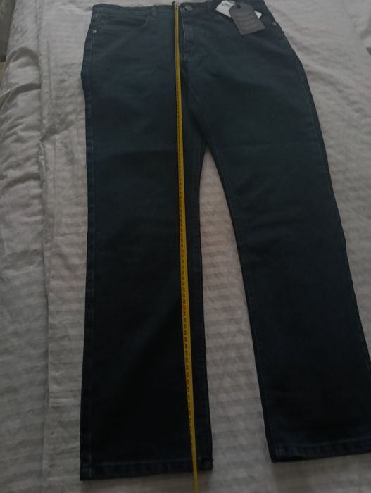 Blugi noi mărimea 32 LC Waikiki