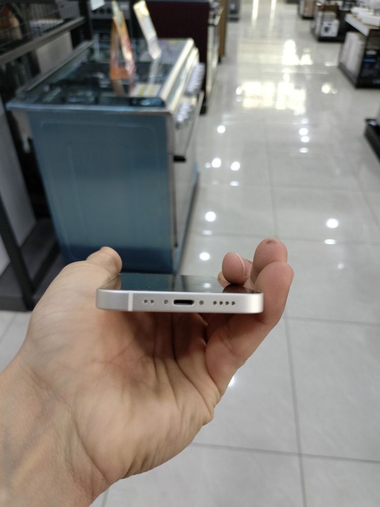 iPhone 12 mini sotiladi