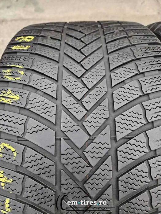 SET 2 Anvelope Iarna 275/40 R18 BRIDGESTONE Blizzak LM005 103V