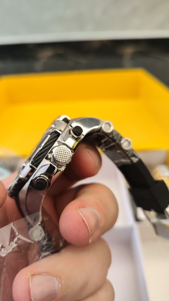 Мъжки часовник Invicta Bolt 52mm - LIMITED