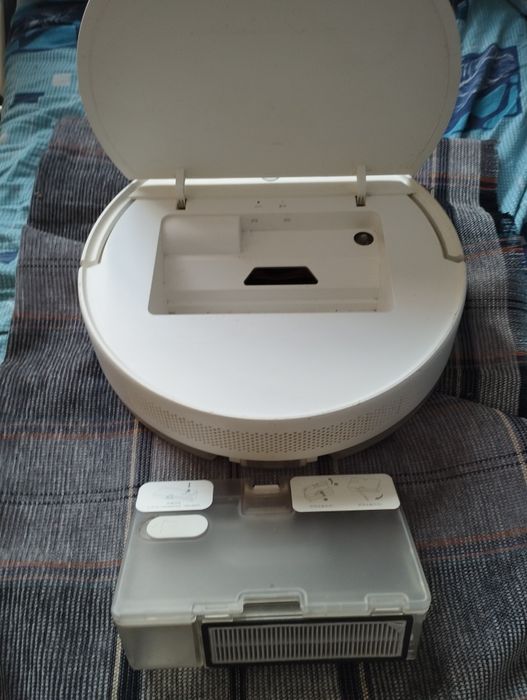 Робот пылесос продается