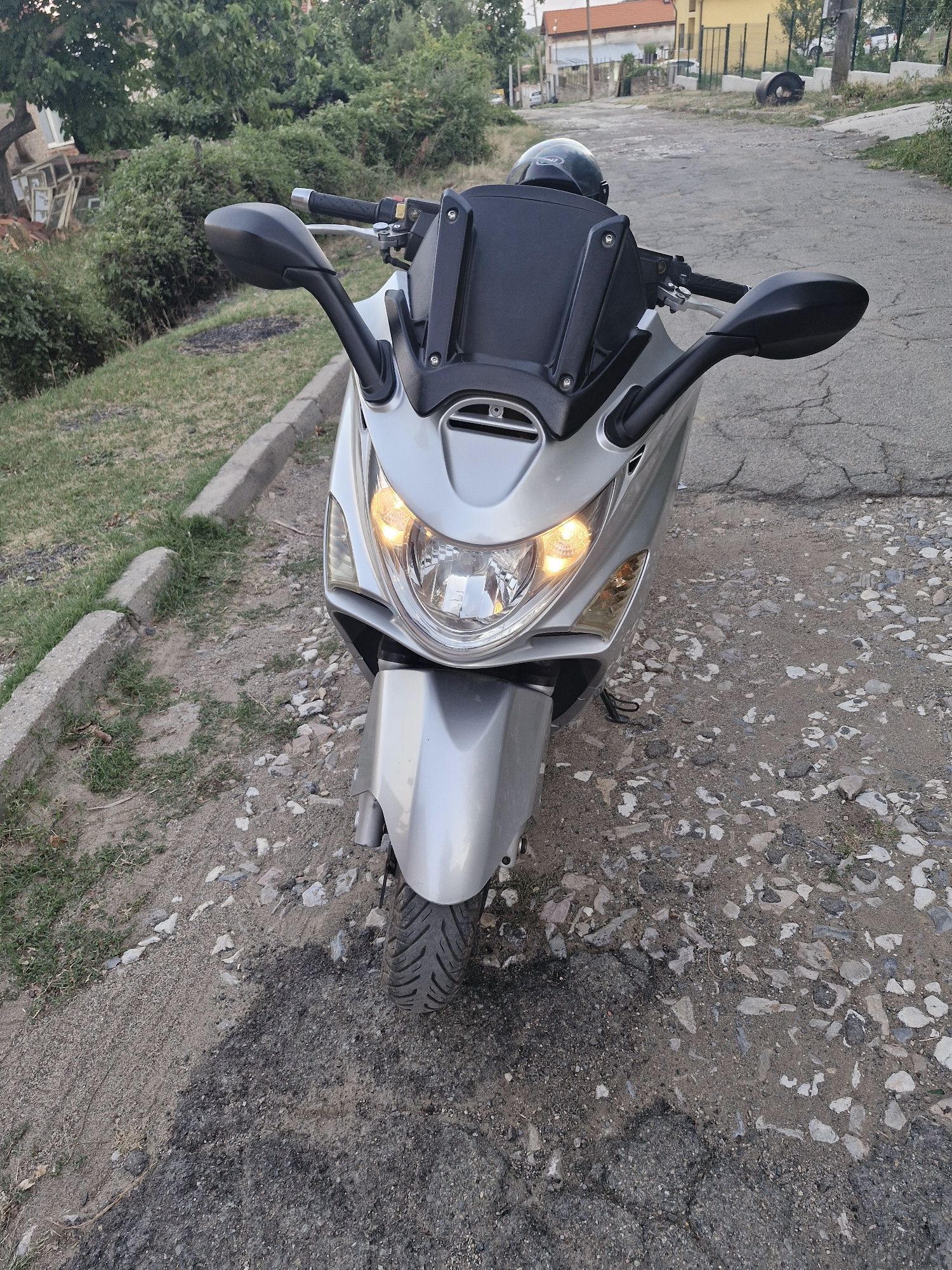 Скутер Kymco 250 кубика