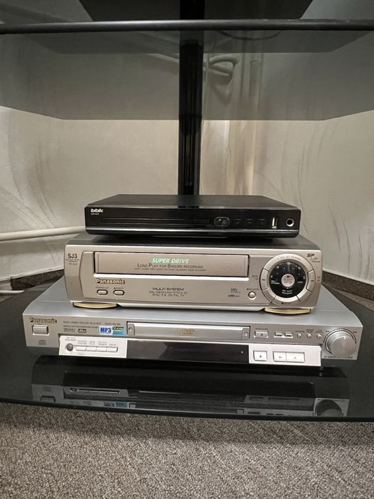 Продам DVD и VHS-проигрыватели