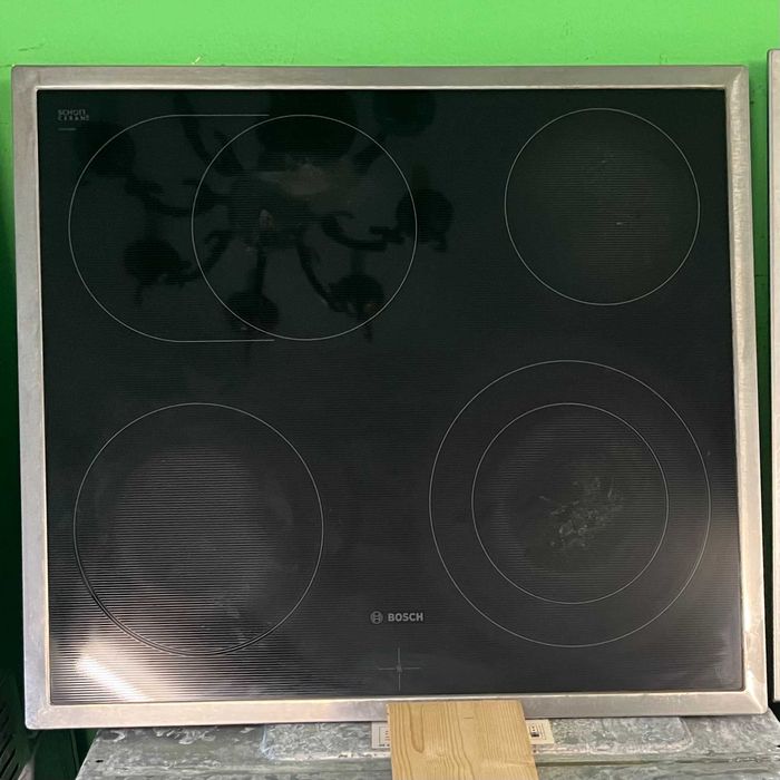 Фурна с плот за вграждане Bosch Серия 6 тип чекмедже