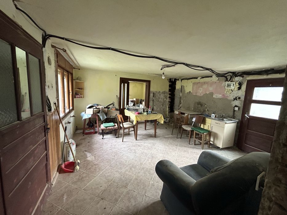 Casa de vanzare cu teren Modolesti - Intregalde