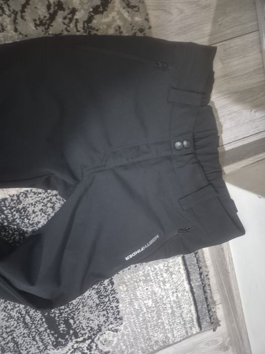 Pantaloni iarna impermeabili