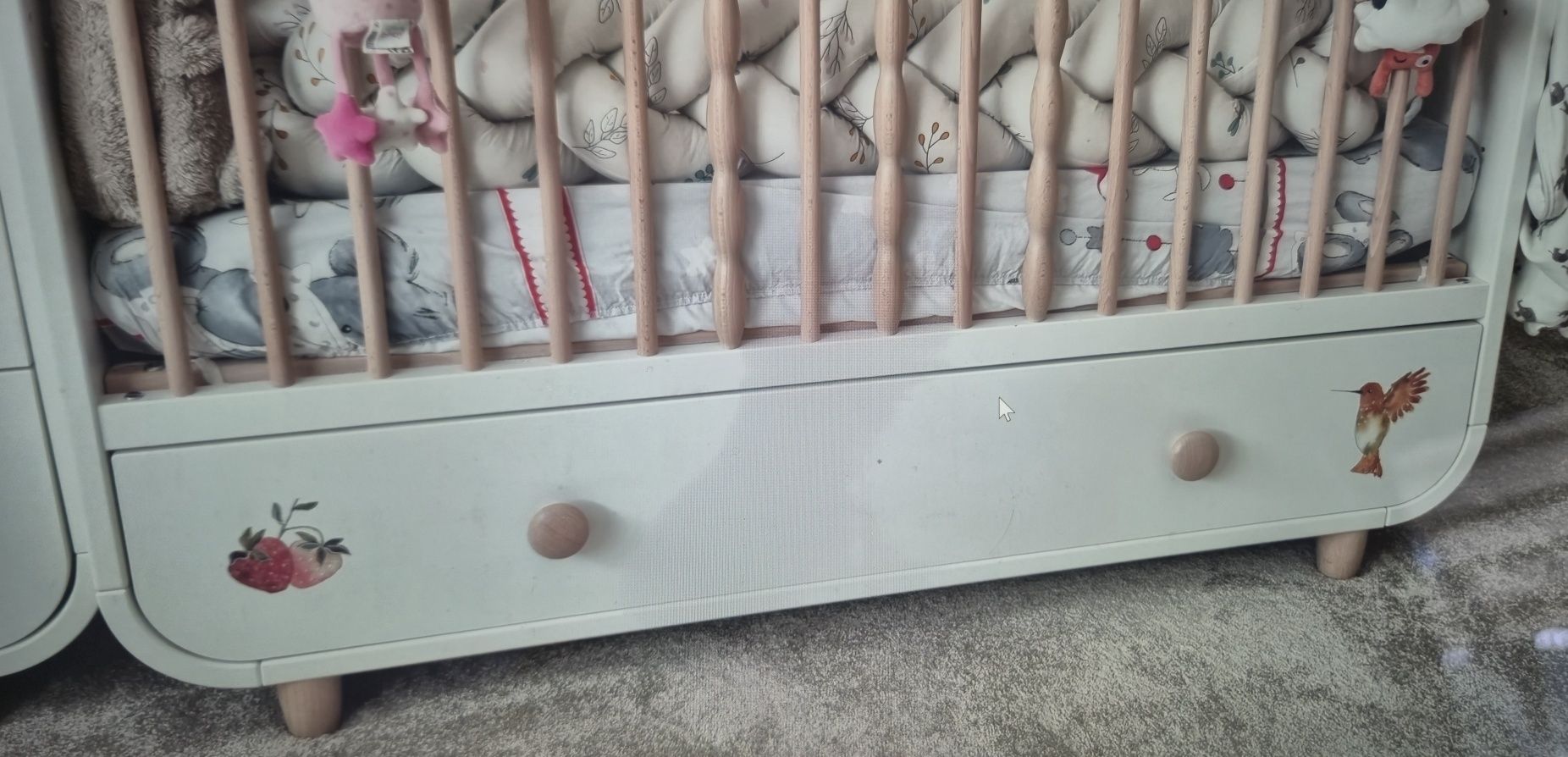 Masa de înfășat și patuț bebeluși-set Myllra (Ikea)