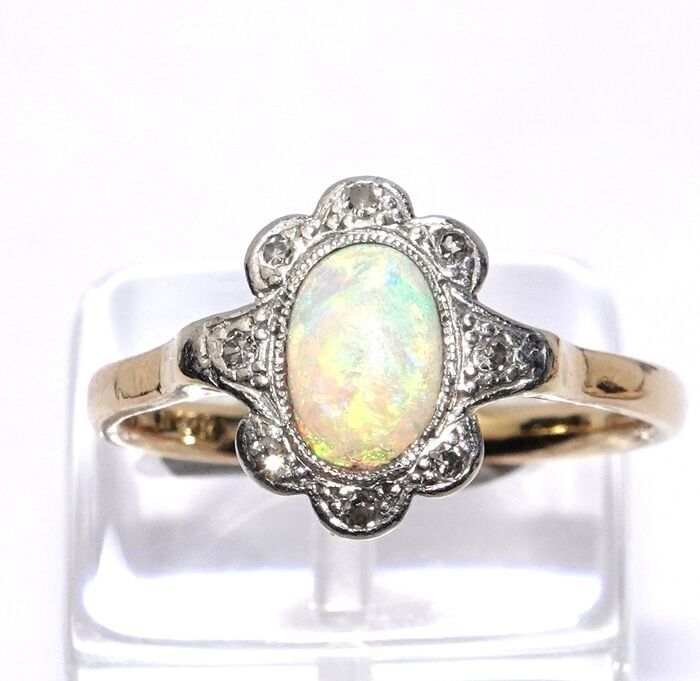 Inel aur 18 și platina cu diamante și opal natural cu certificat
