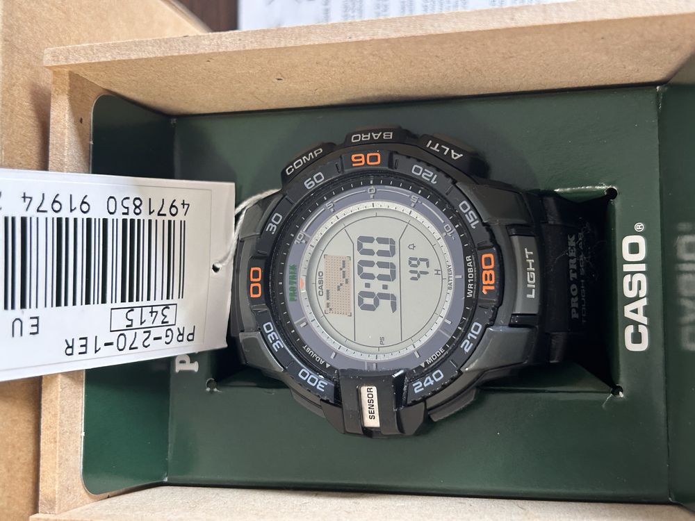 Спортен мъжки часовник CASIO PRO TREK PRG-270-1ER