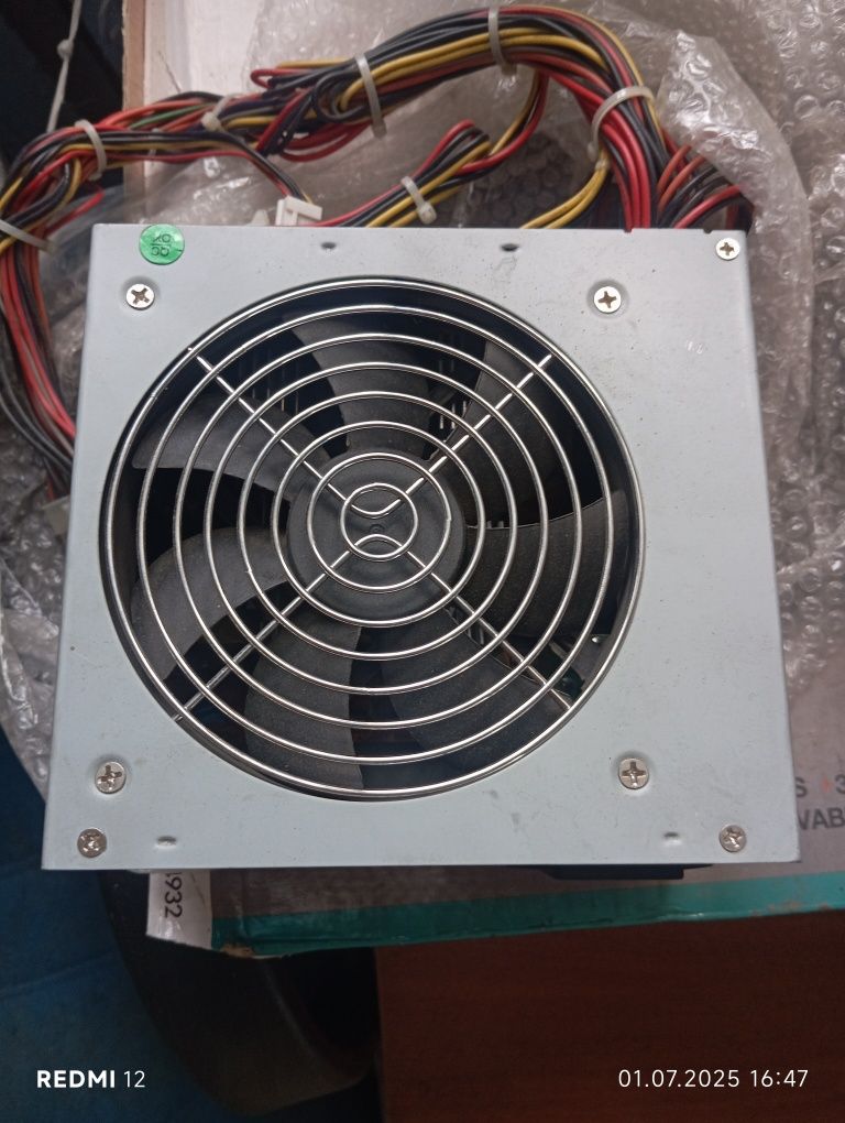 Блок питания на компьютер ATX-330