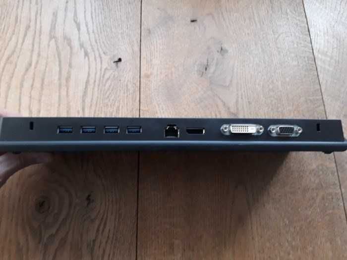 Докинг станция за лаптоп Fujitsu Lifebook