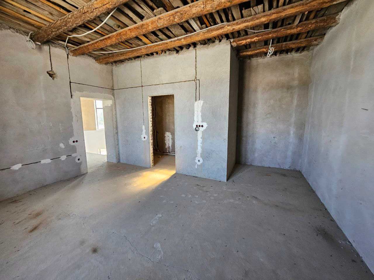7,5 sotix maydonga qurilgan 2 qavatli uchastka sotiladi.
