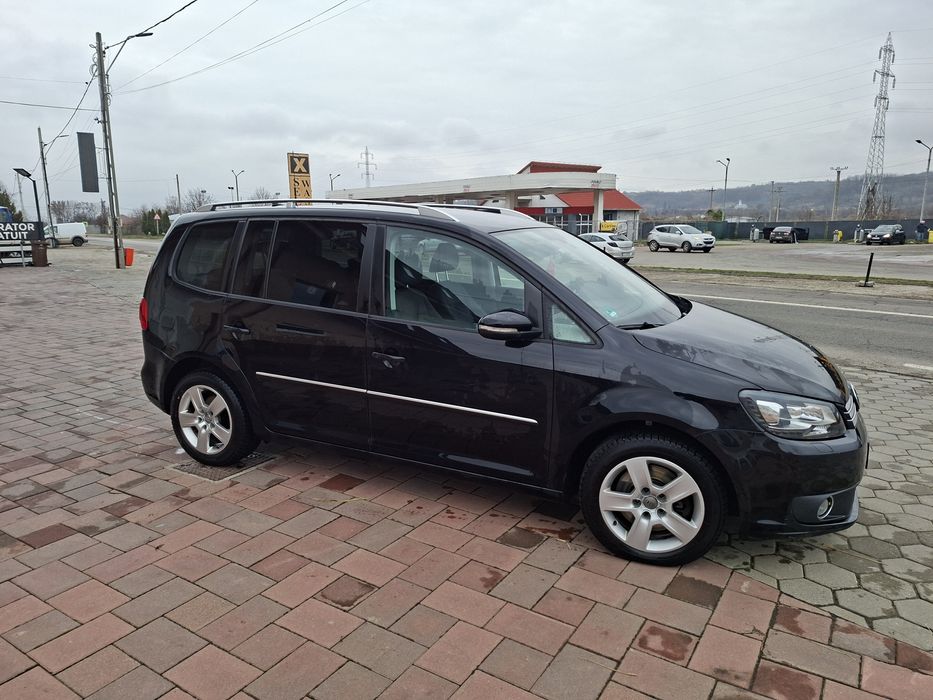Volkswagen Touran T3 2012 2.0 CFHC 140hp