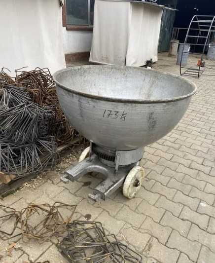 Bazin tabla nou , spalator presiu benzi , motopompa