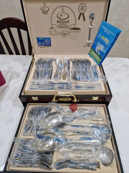 Набор вилок и ложек