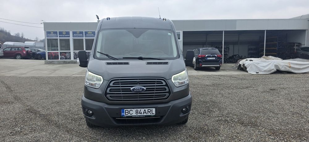Ford transit VIP 8+1 locuri an 2018 automat VARIANTE +/-dif.