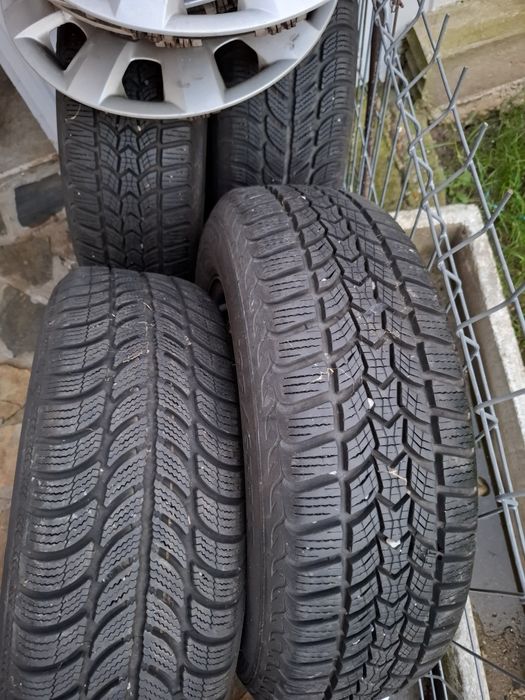 Jante tablă,195/65/15 + 4 cauviucuri+4 capace